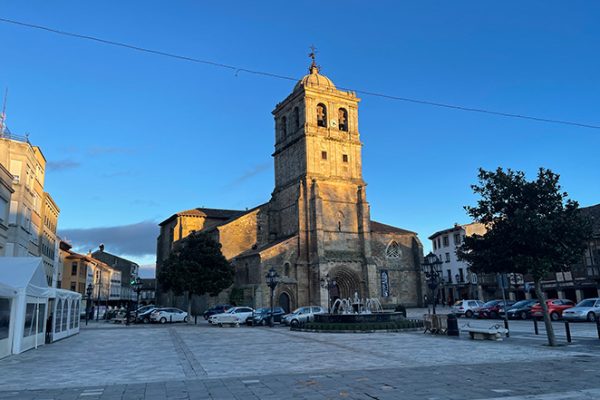 colegiata-san-miguel-aguilar-de-campoo-aguilardecampooturismo.com_