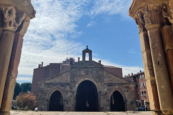iglesia-san-andres-aguilar-de-campoo-aguilardecampooturismo.com_